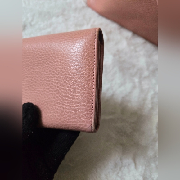 Gucci Dollar Swing Continental Wallet - Picture 9 of 15